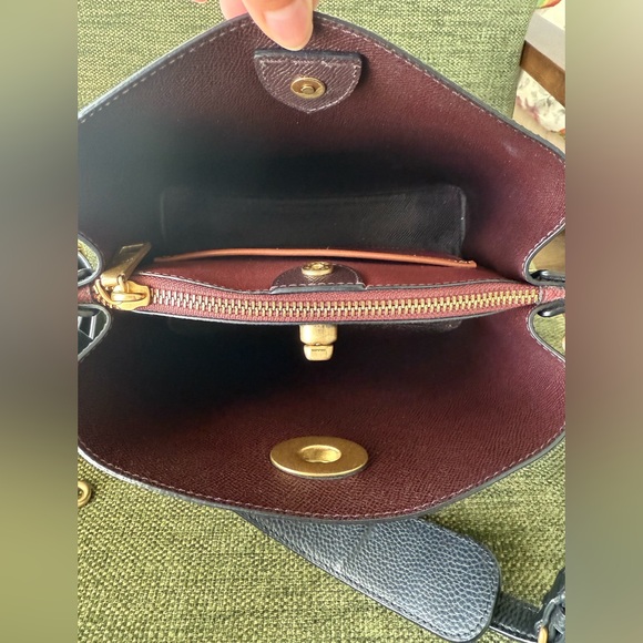 Coach Willow Bucket Bag in Black Leather with Gold Hardware - Picture 8 of 8